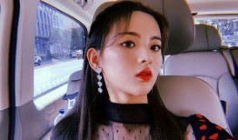 杨超越娱乐吃瓜