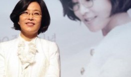 老婆儿子淡定吃瓜视频免费观看,老婆儿子淡定吃瓜，免费观看视频分享