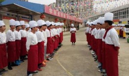 云南学校餐饮最新爆料