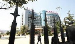 云南学校餐饮最新爆料