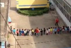 成都爆料幼儿园老师视频,关爱与责任如何平衡？