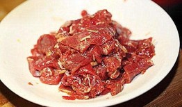 淀粉牛肉爆料视频,视频爆料揭示食品安全新问题